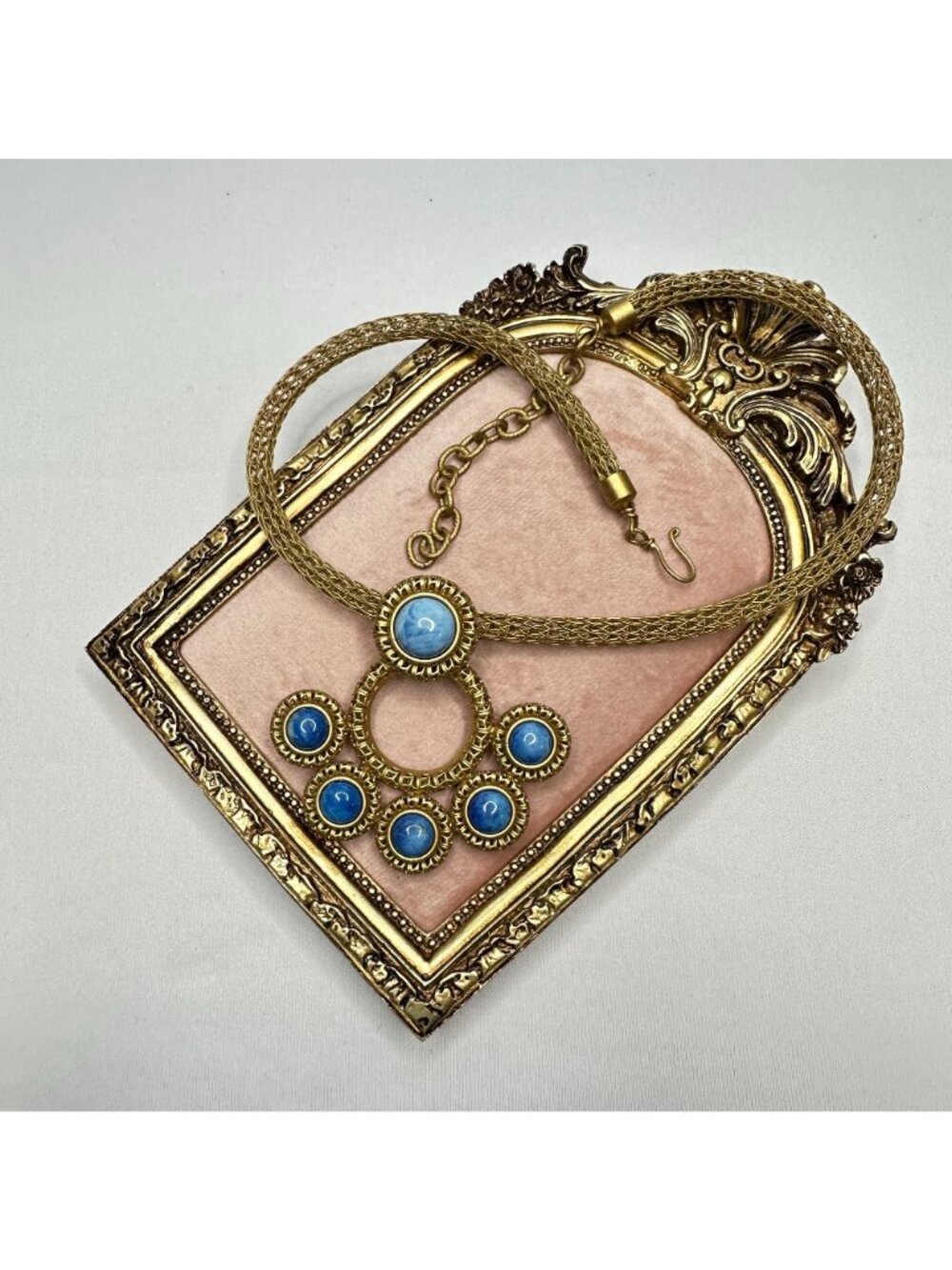 Sarah Cavender Metalworks Gold Mesh Necklace Blue Chandelier Pendant Statement - Picture 8 of 14
